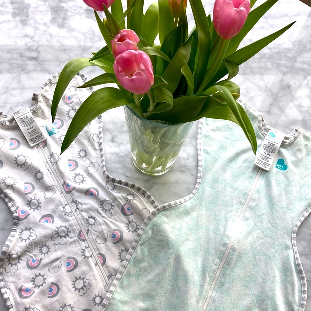Love to dream pair of 😴 swaddle up sleep bags size Small great condition!!!